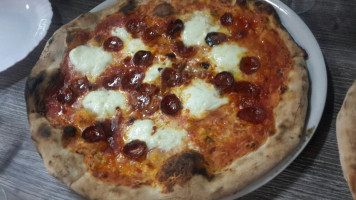 Pizzeria Ovvio food