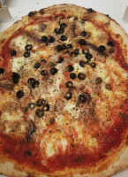 Pizzeria Ovvio food