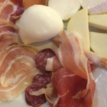 Le Balcon Gourmet food