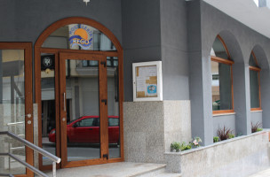 Rego Foz outside