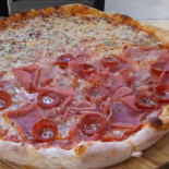 Piccola Pizzas Osuna Comida