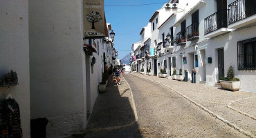 La Placita outside