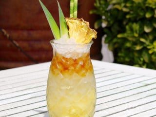 Makamaka Restaurante Barcelona Hamburguesas Cocktails Bar