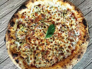 Las Bambinas Pizzeria