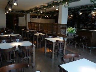 Civet Casa De Comidas