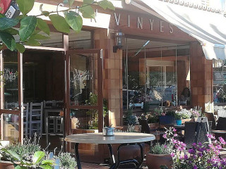 Can Vinyes Vinos Y Brasas Ibiza