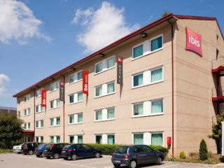 Ibis Barcelona Cornella