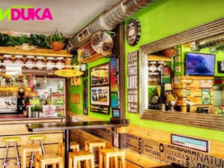 Manduka Cafe