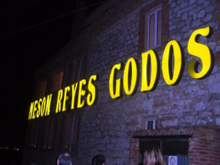 Meson Reyes Godos