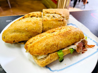 Cafeteria Piscolabis La Planchita