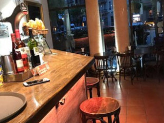 restaurant image