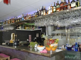 El Azteca Restaurante Bar Mexicano