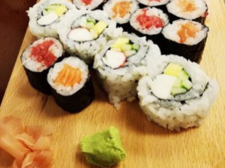 Mon De Sushi