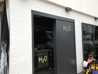 Cafe H2o