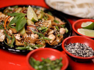 Tuk-tuk Asian Street Food