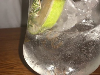 Mandragora Gin-wine Tapas Cocktail