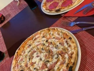 Pizzeria Trattoria Mamma Mia!