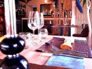 restaurant image