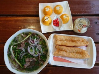 Pho Tung