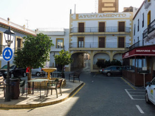 Cerveceria Cafeteria La Esquina