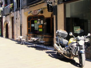 Pizzeria, Panaderia, Cafeteria Gozotegia Zariz