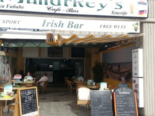 Mullarkey's Irish Cafe