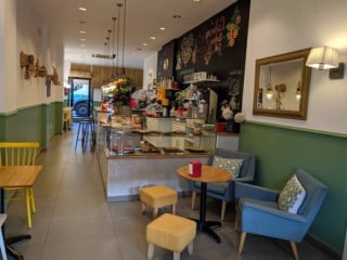 La Naranja Bakery Cafe