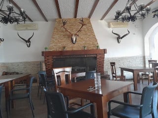 restaurant image