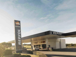 Estación De Servicio Repsol