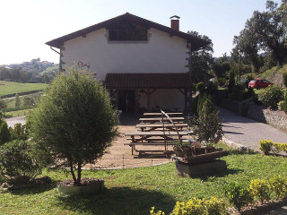 Artzube Asador Marisqueria