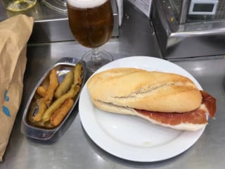 restaurant image