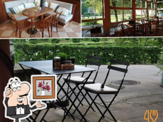 Kavárna V Myslivně