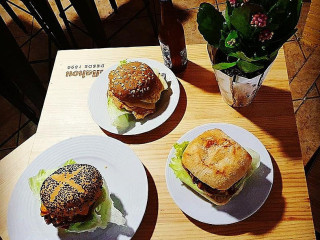 Bar Restaurante La Avenida De Mentrida