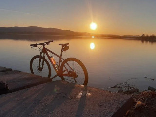 Obcerstveni Pekna Dira