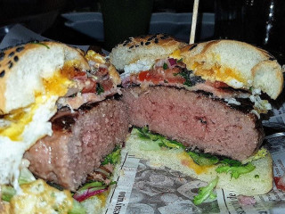 Bully Burger Hamburguesería En La Vega Baja Comida De Gran Calidad