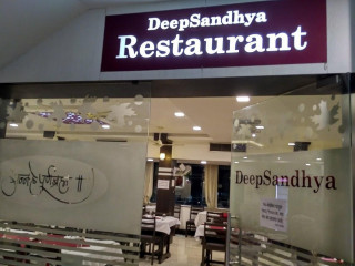 La Mafia Se Sienta A La Mesa