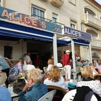 Alice's Sports Pub Cafe