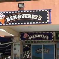 Ben And Jerrys Cafe