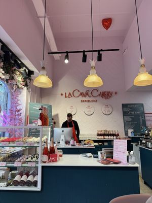 La Cava Cakery Cupcakes Champagne Celebrate